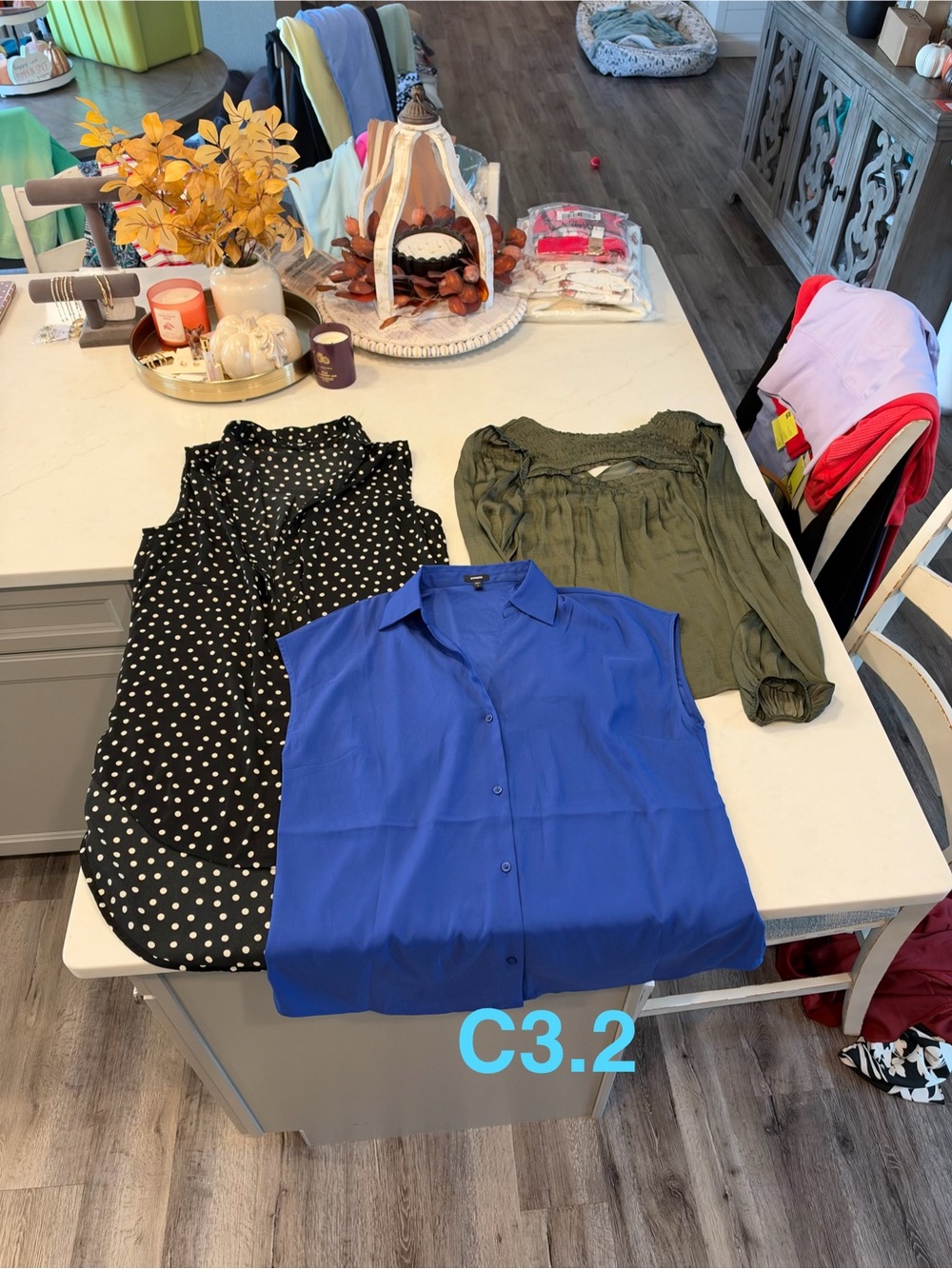 10 Express Dresses & Blouses size M smoke free read description pls ships fast